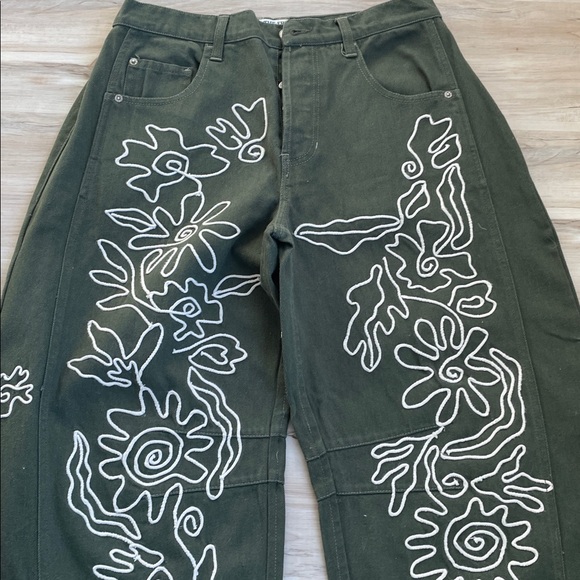 We The Free Southache Good Luck Green Embroidered Barrel jeans - Picture 3 of 8